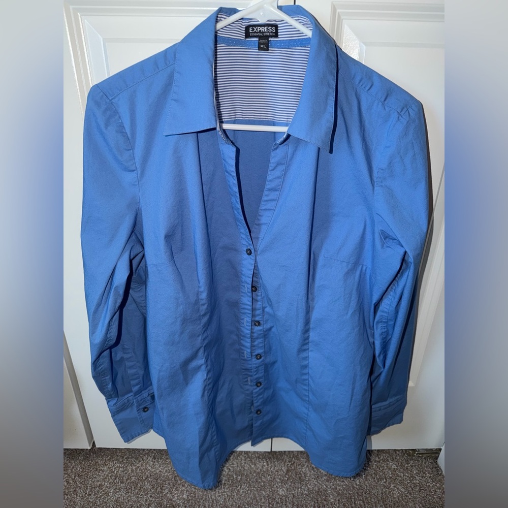 Express women’s button down dress shirt essential stretch size XL gently worn